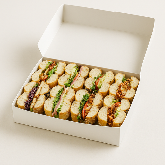 PORC EFFILOCHÉ  •🐟SAUMON FUMÉ CREAM CHEESE •POULET CURRY ROUGE •MOUSSE DE THON CONCOMBRE